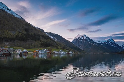 Fjord town 4k timelapse